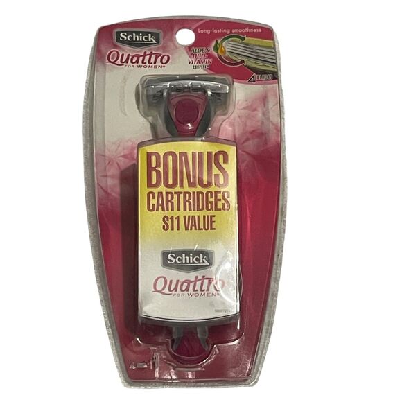 Schick Quattro Women Razor Bonus 4 Razor Blade Cartridges Aloe & Duo Vitamin New - Picture 1 of 3